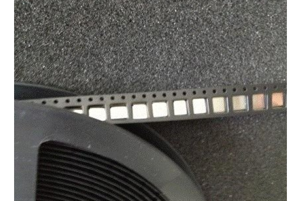 SMT貼片加工的預(yù)制焊料怎么制備